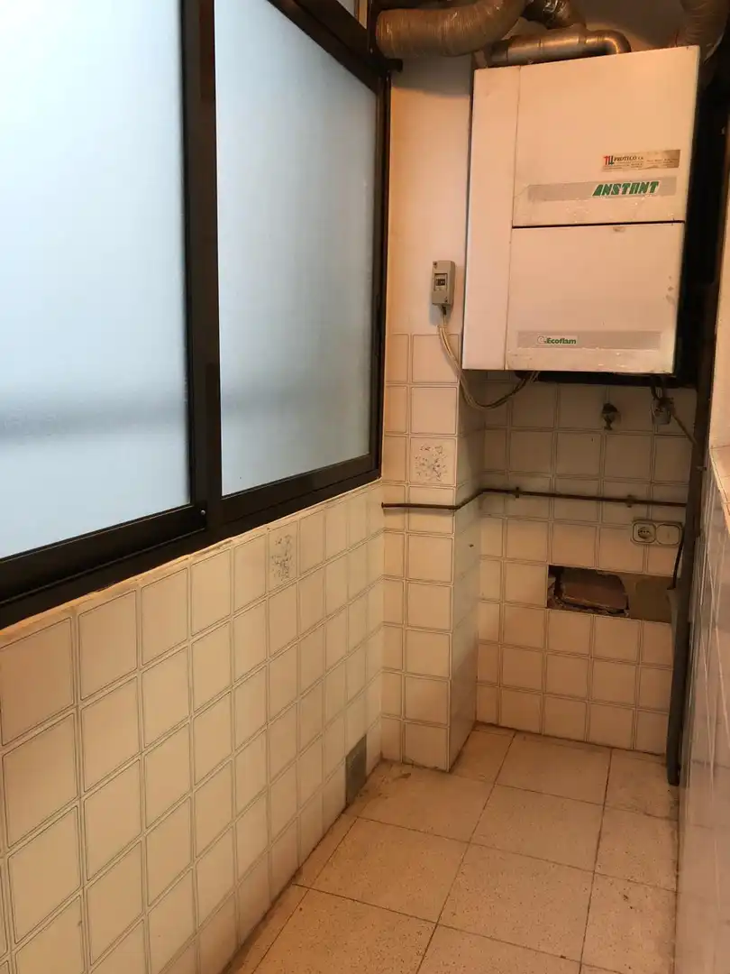 Bany de Pis en venda en Mogente / Moixent amb Aire condicionat, Calefacció i Traster