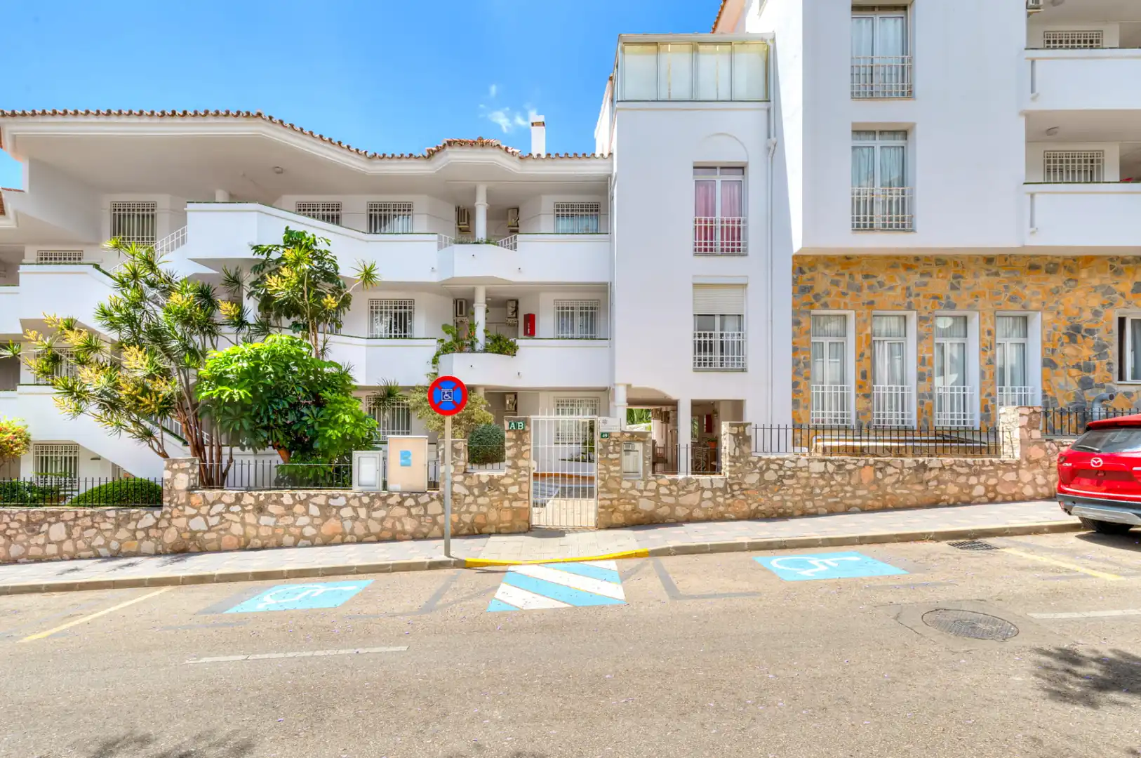 Vista exterior de Apartament en venda en Fuengirola amb Terrassa, Moblat i Internet