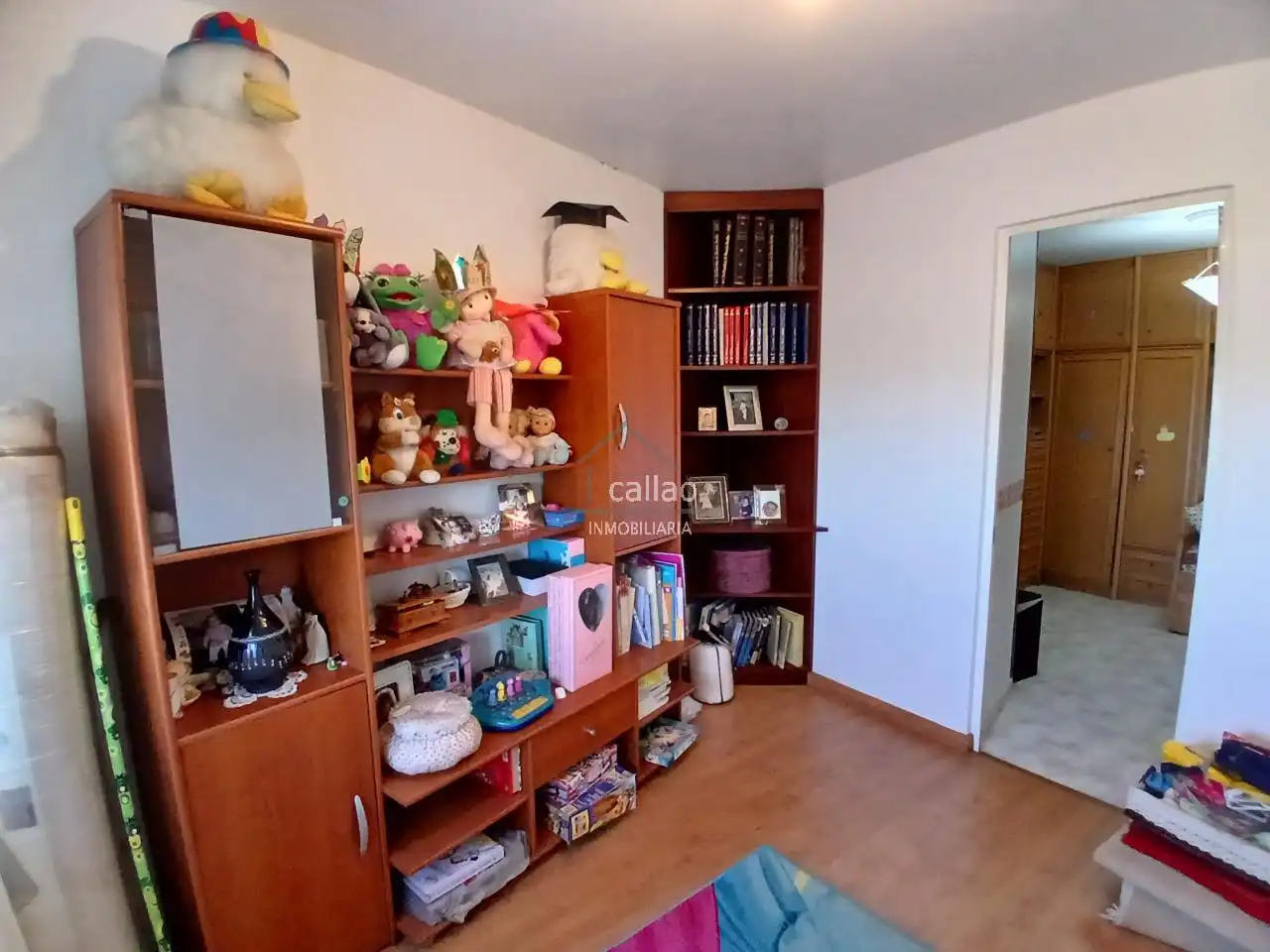 Sala d'estar de Casa adosada en venda en Ferrol amb Calefacció, Jardí privat i Traster