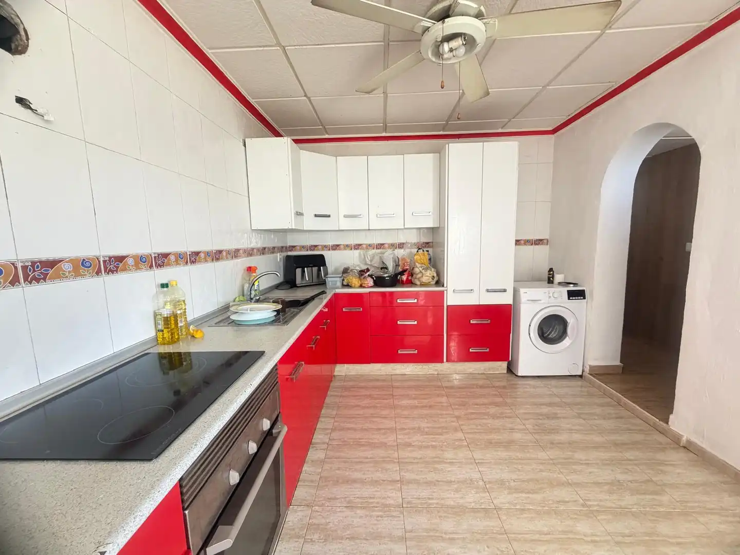 Cuina de Casa o xalet en venda en Elche / Elx amb Aire condicionat, Jardí privat i Terrassa