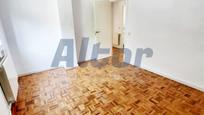 Bedroom of Flat for sale in  Madrid Capital