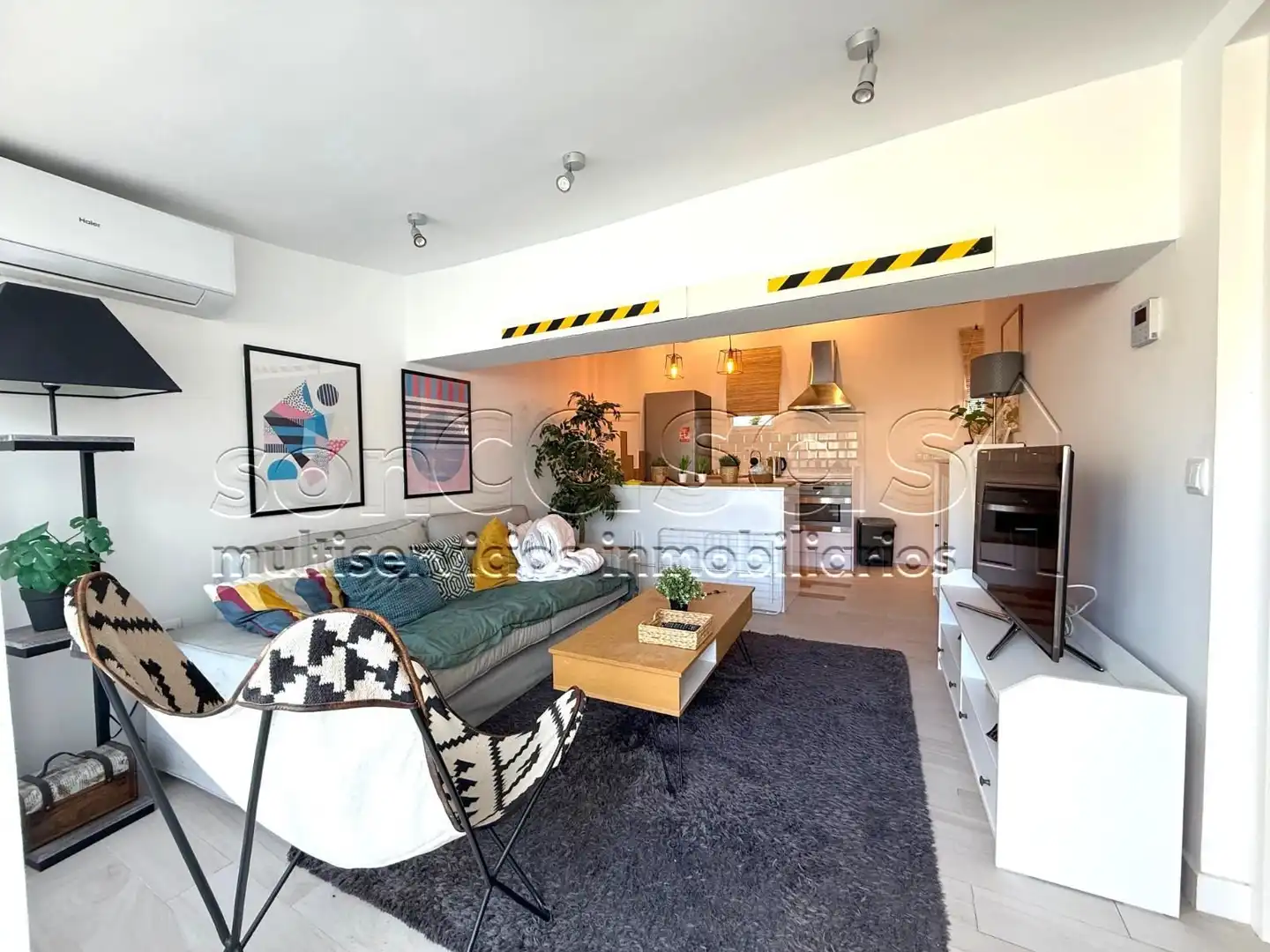 Sala d'estar de Àtic en venda en Madrid amb Aire condicionat, Calefacció i Terrassa