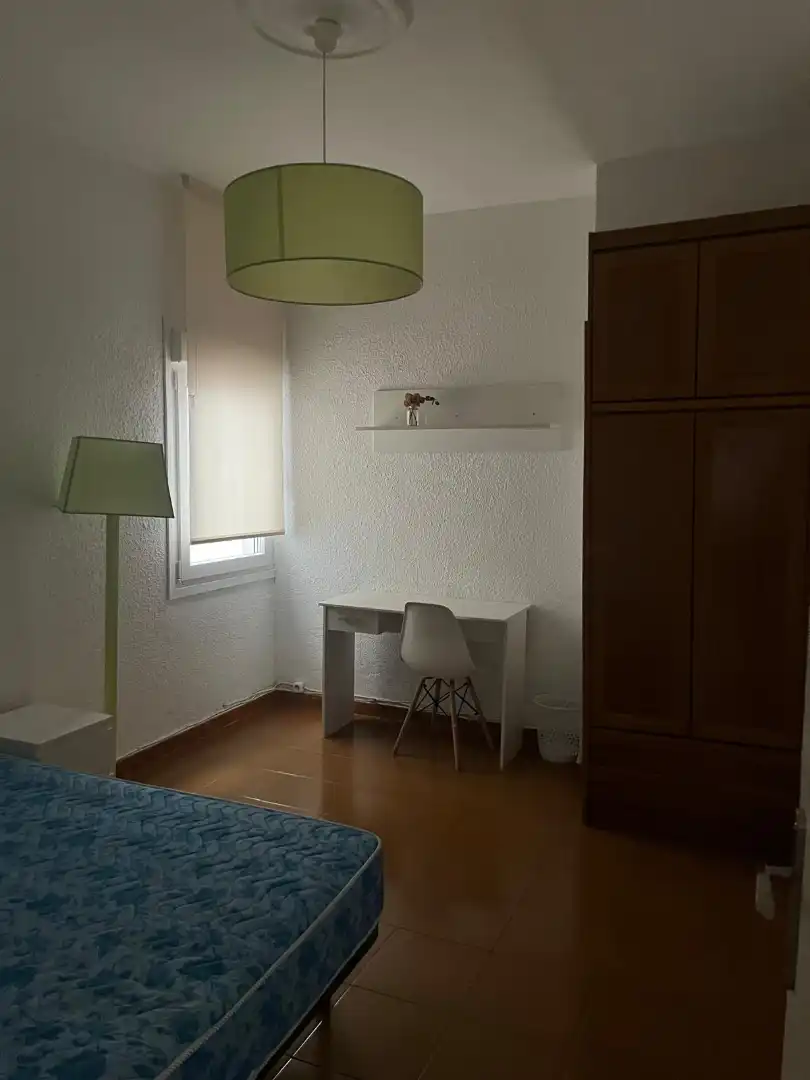 Bedroom of Flat for rent in Zaragoza  with Heating, Furnished and Oven