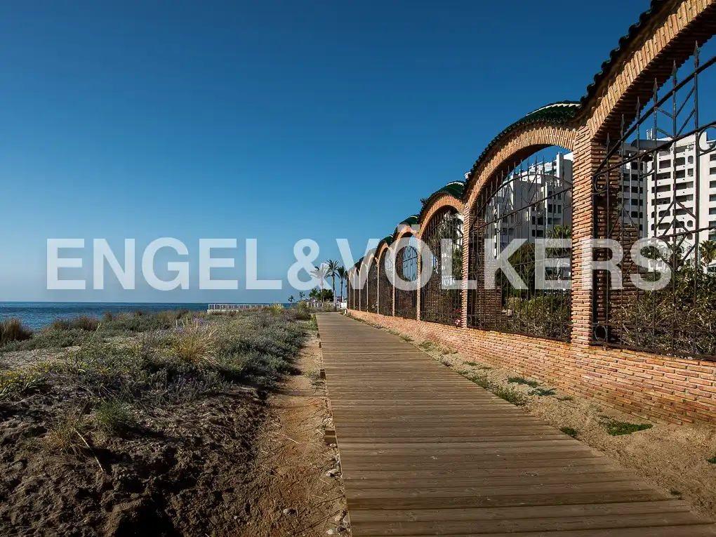 Vista exterior de Piso en venta en Oropesa del Mar / Orpesa con Aire acondicionado, Calefacción y Terraza