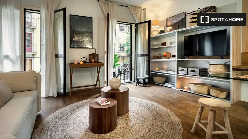 Room in Sant Pere, Sta. Caterina i la Ribera