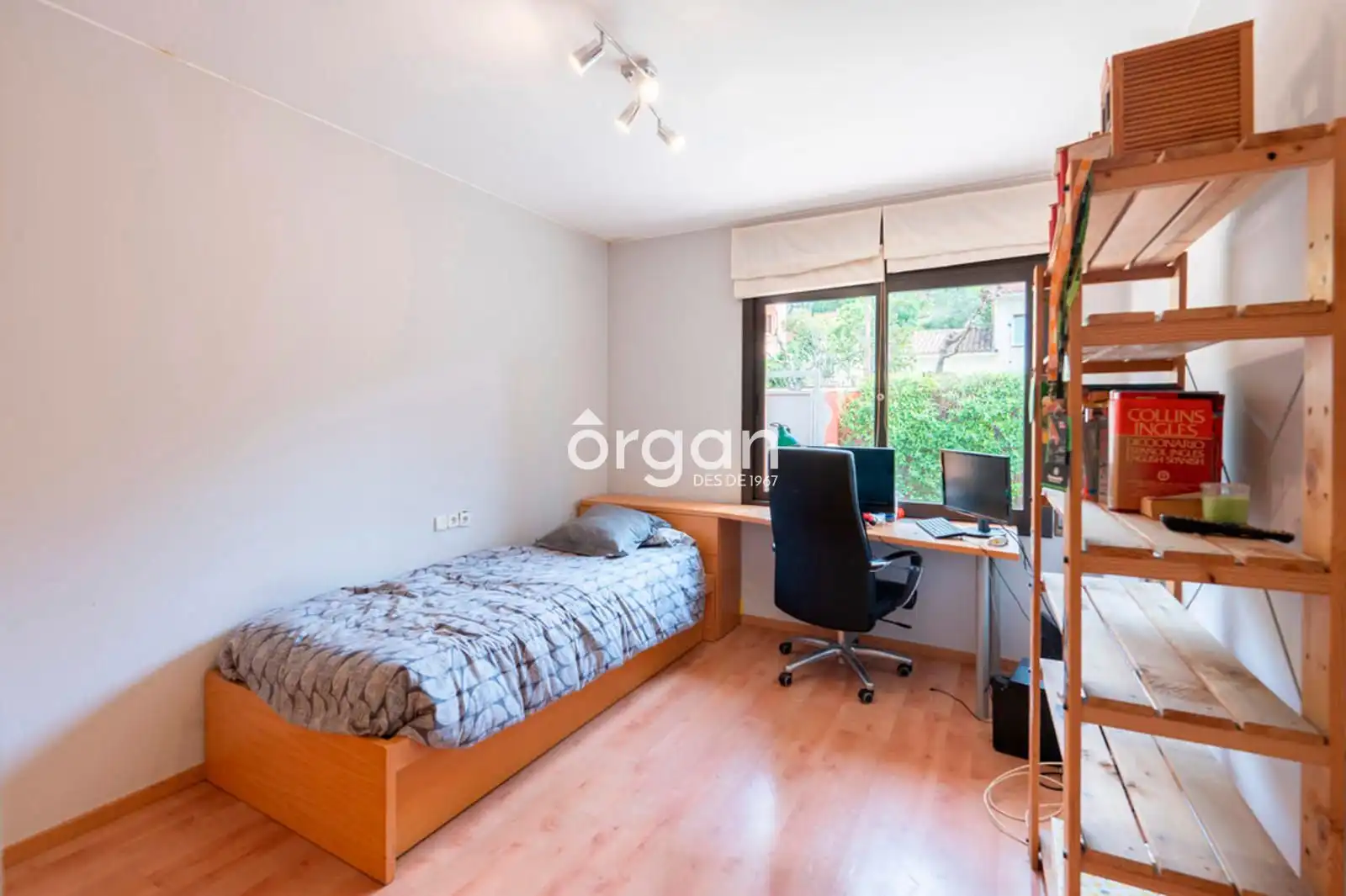 Schlafzimmer von Haus oder Chalet zum Verkauf in Cerdanyola del Vallès mit Klimaanlage, Heizung und Abstellraum