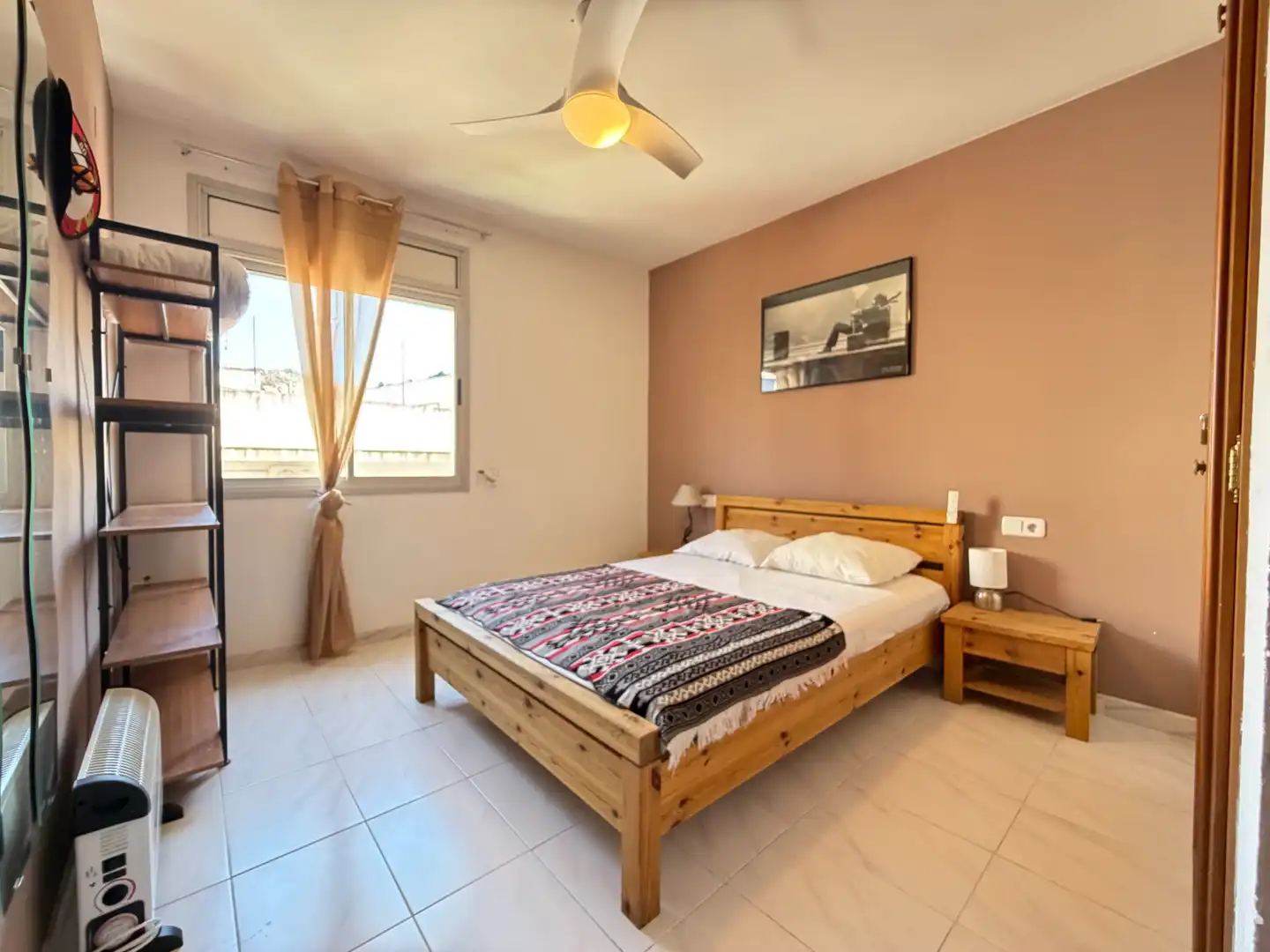 Habitación de Apartamento en venta en Roses con Aire acondicionado, Terraza y Amueblado