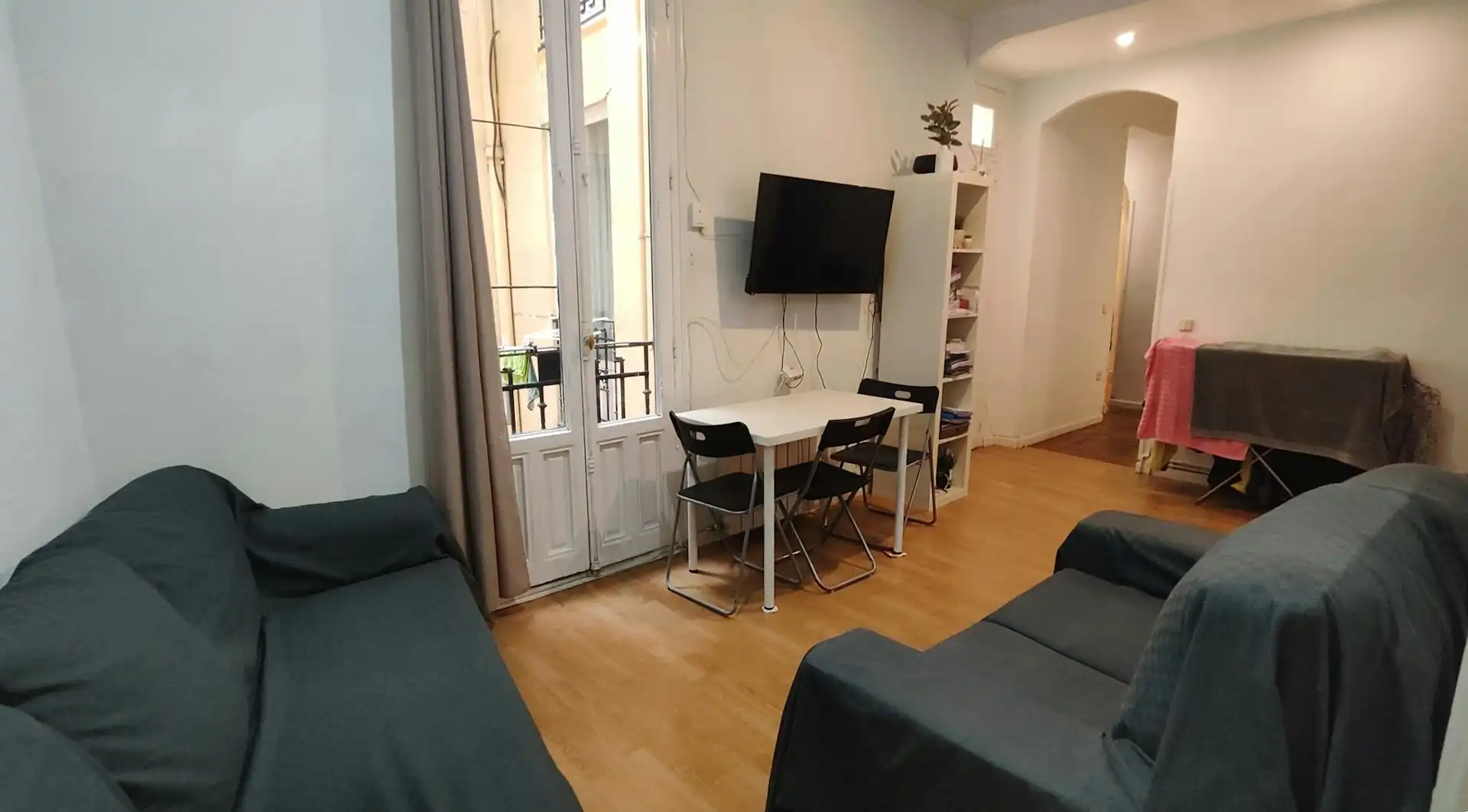 Living room of Flat for rent in Madrid  with Heating, Furnished and Washing machine