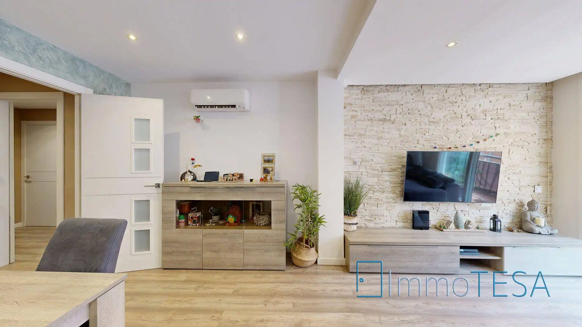 Living room of Flat for sale in Sabadell  with Air Conditioner, Heating and Parquet flooring
