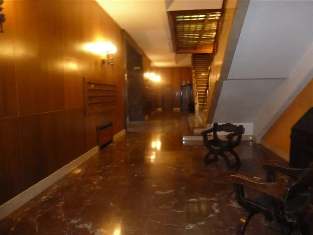 Piso en venta en  Pamplona / Iruña con Calefacción, Parquet y Terraza