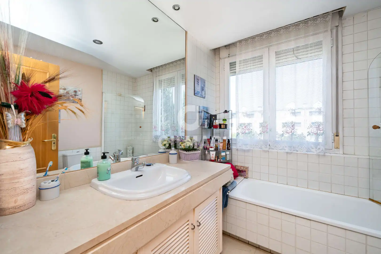 Bathroom of Detached homes for sale in Madrid  with Heating, Private garden and Swimming Pool