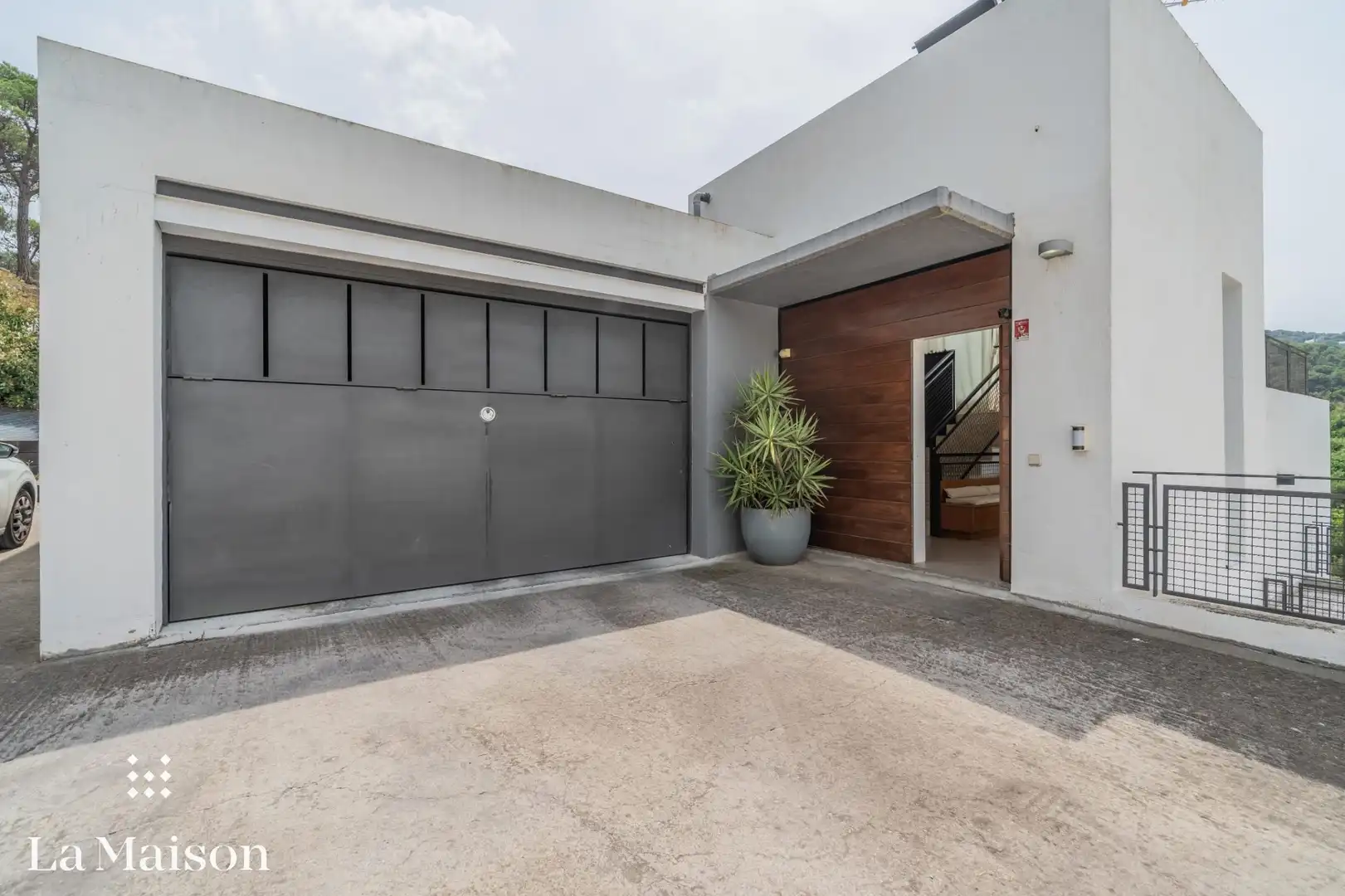 Vista exterior de Casa o xalet en venda en Vilanova del Vallès amb Parquet, Terrassa i Piscina