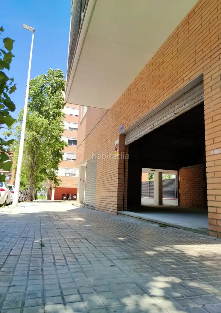 Gewerbefläche zur Miete in Carrer de Josep Pla 1