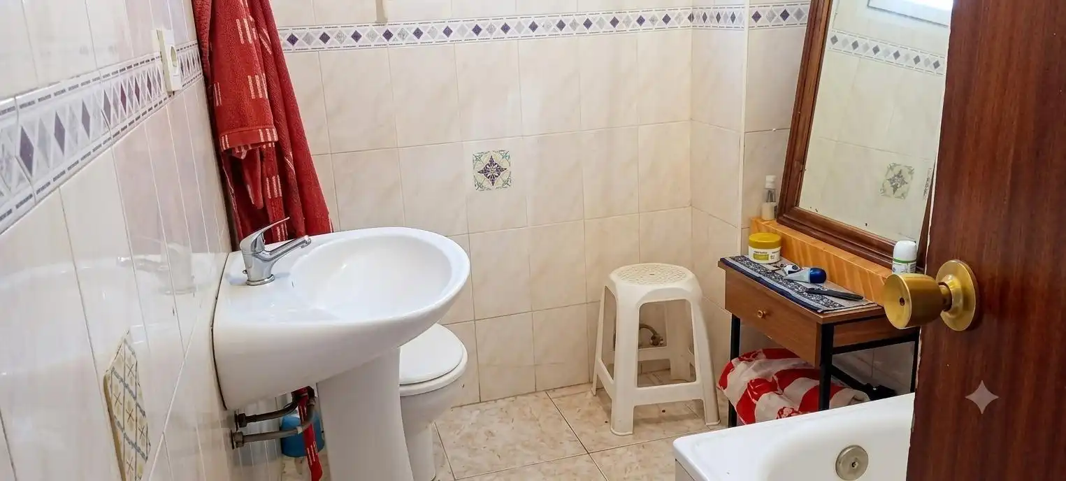 Baño de Planta baja en venta en Granada