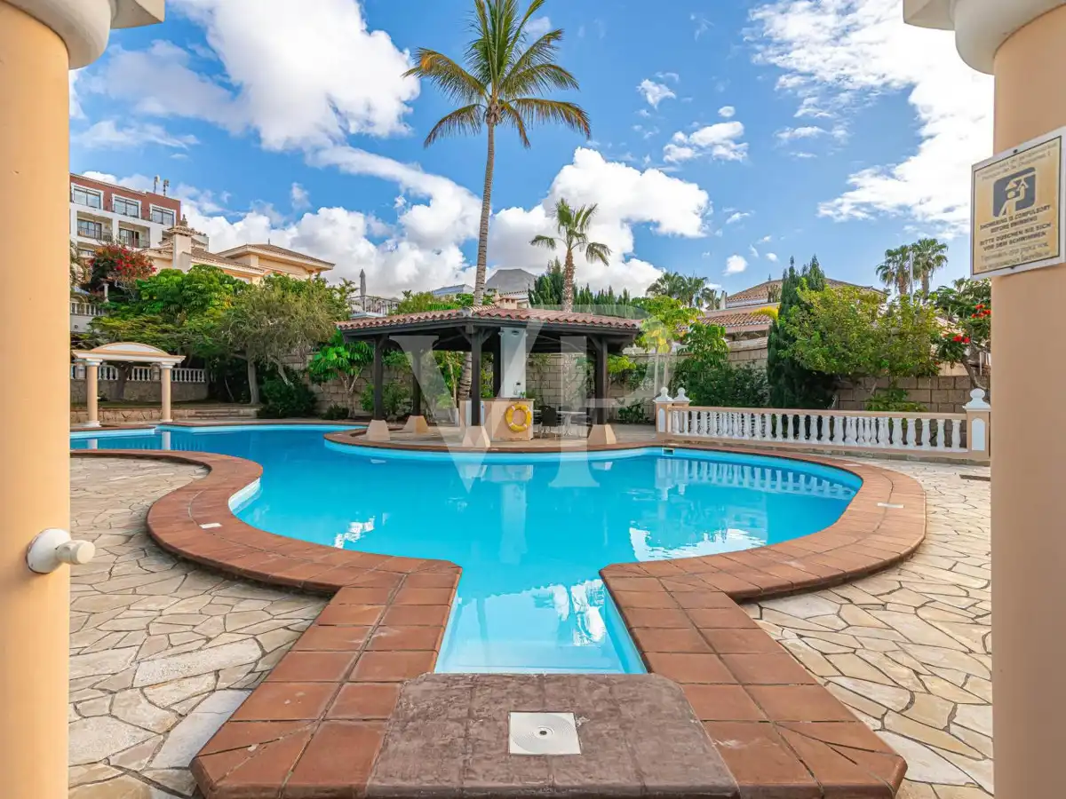 Houses for sale in Playa del Duque