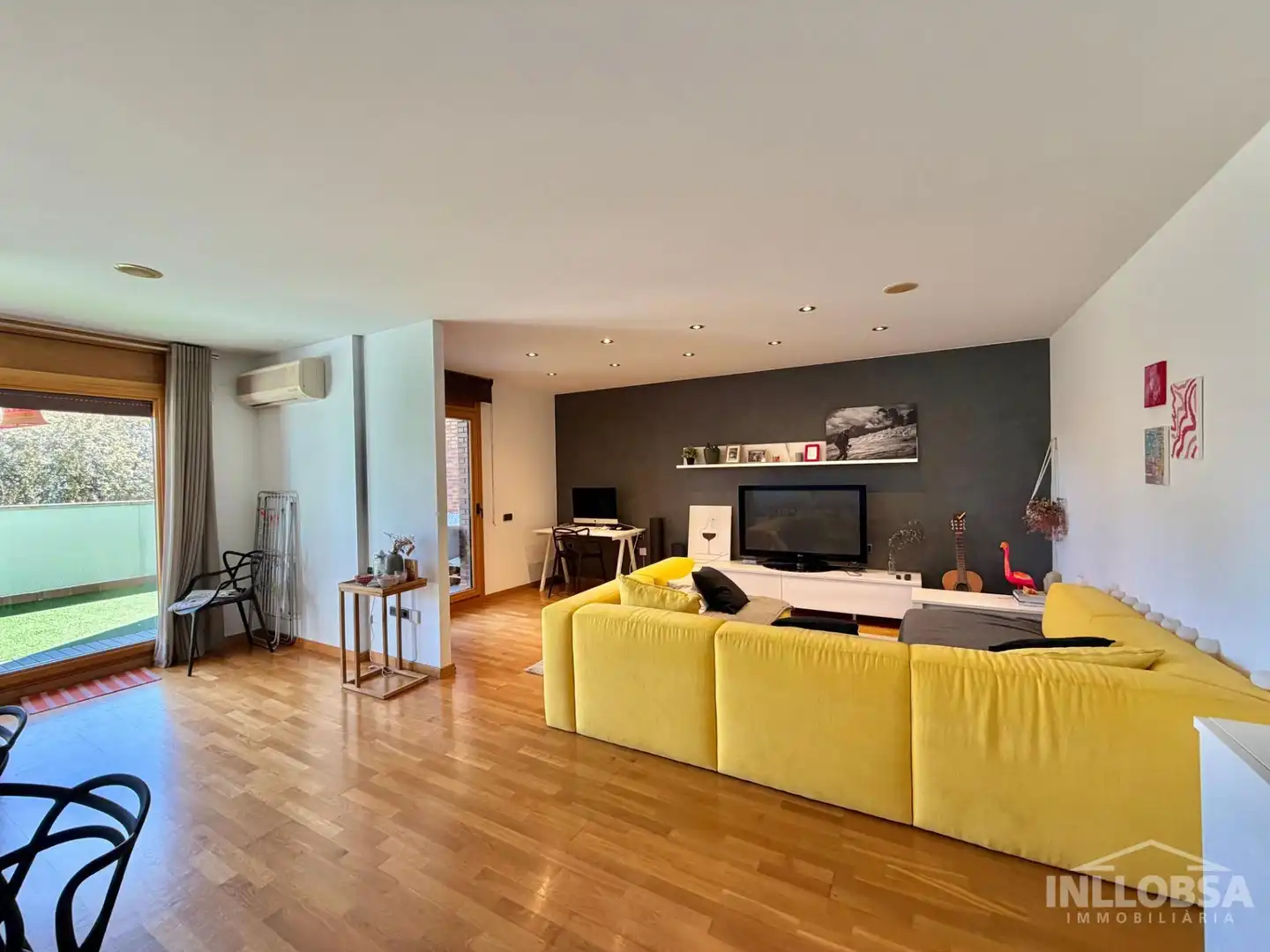 Sala de estar de Piso en venta en Manresa con Calefacción, Terraza y Trastero