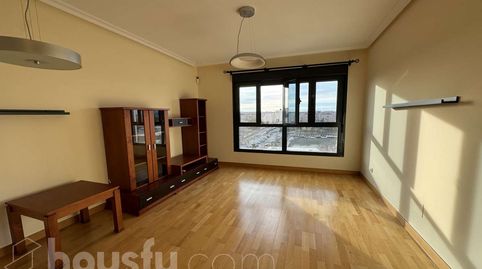 Foto 2 de Piso de alquiler en Avenida de la Constitución, 2, El Barral Ferial, Coslada