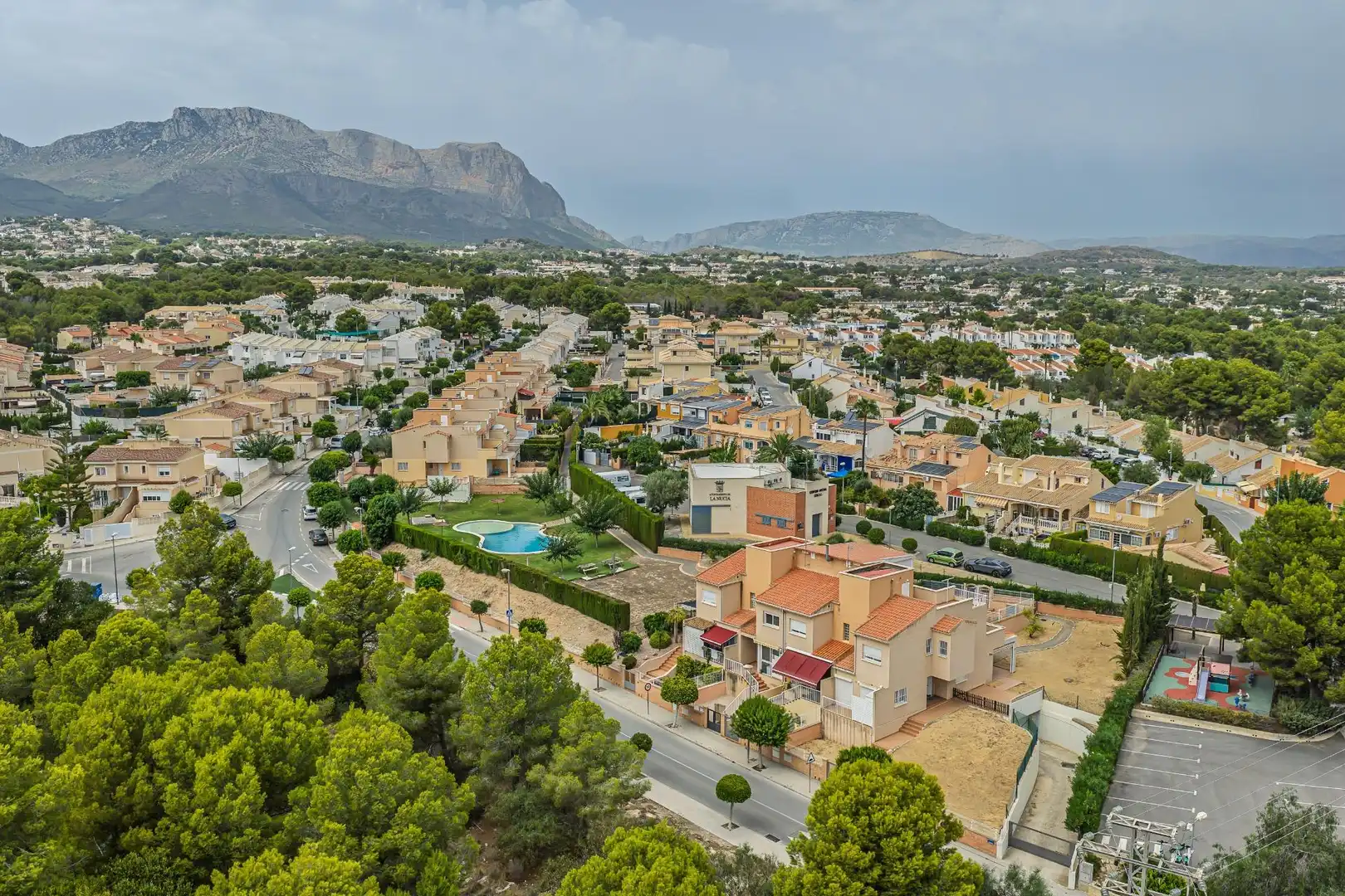 Exterior view of Detached homes for sale in La Nucia  with Air Conditioner, Heating and Private garden