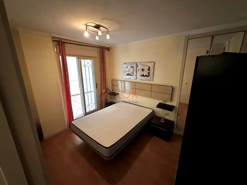 Bedroom of Flat for sale in Málaga