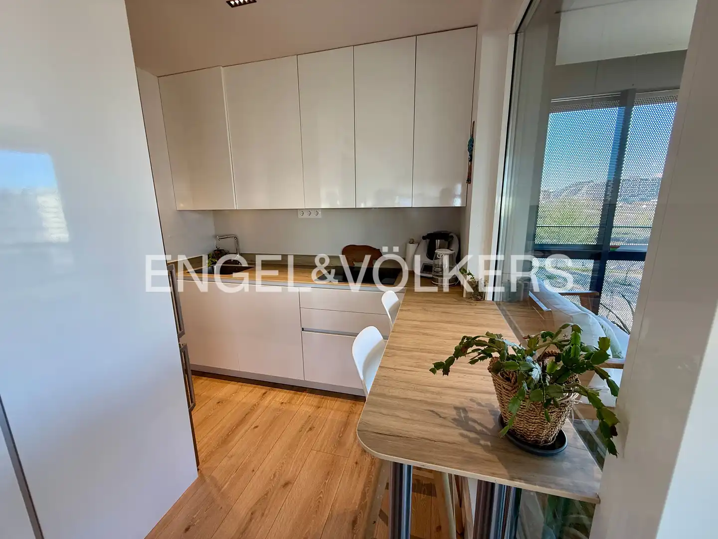Kitchen of Flat for rent in Madrid  with Air Conditioner, Heating and Terrace