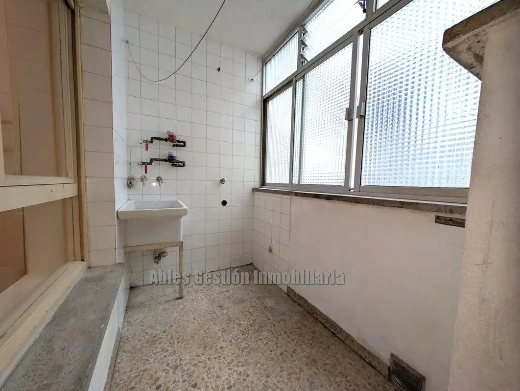 Habitación de Piso en venta en Oviedo  con Calefacción, Parquet y Terraza