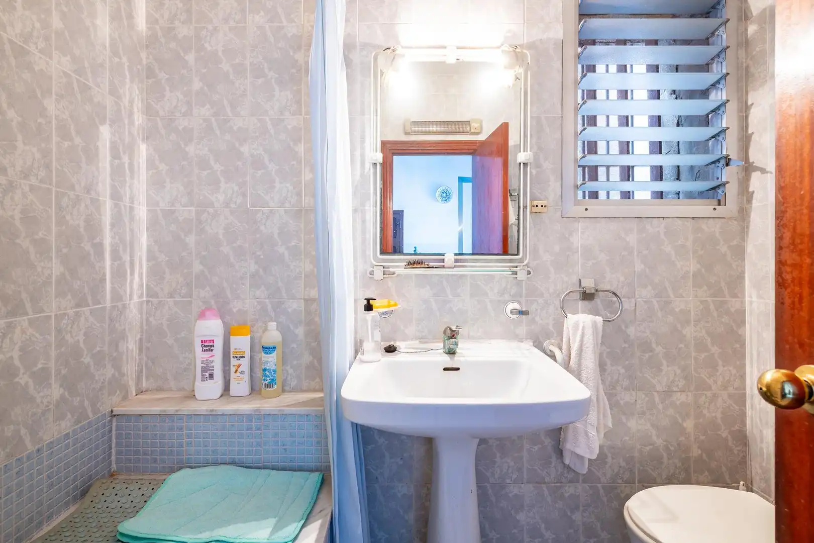 Bathroom of Country homes for rent in Valencia  with Heating