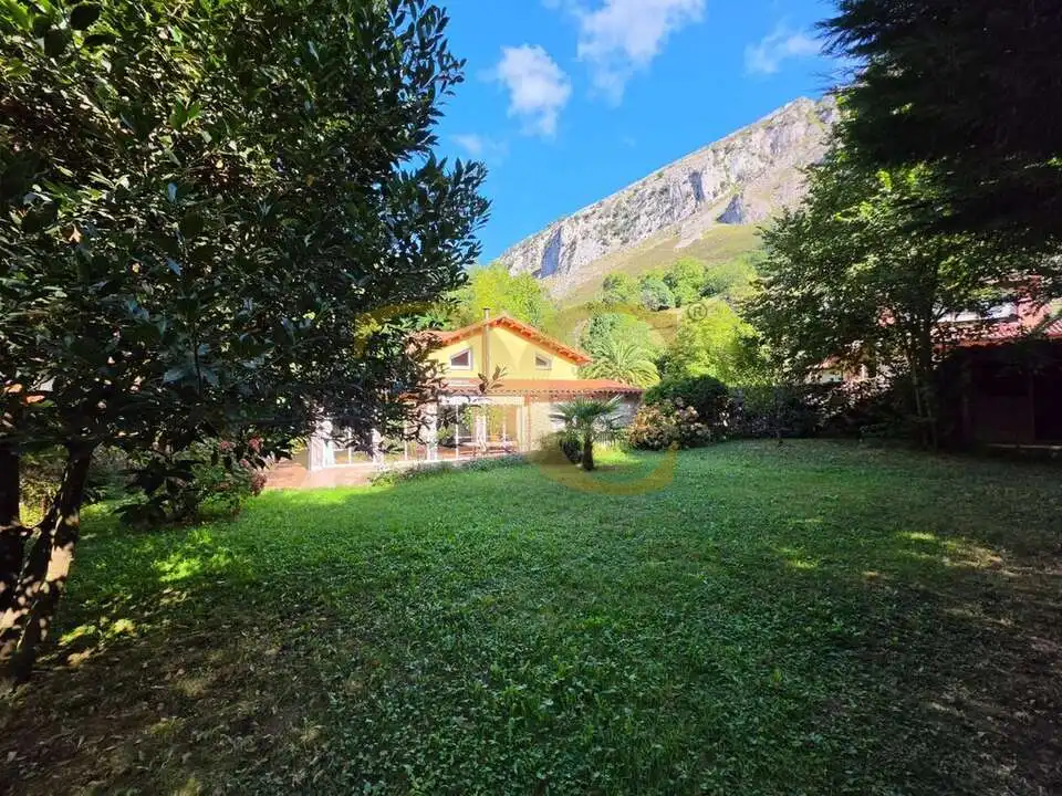 Jardín de Casa o chalet en venta en Llanes con Calefacción, Jardín privado y Terraza