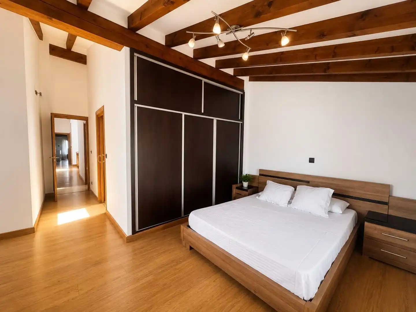 Habitación de Casa adosada en venta en Riotuerto con Calefacción y Terraza