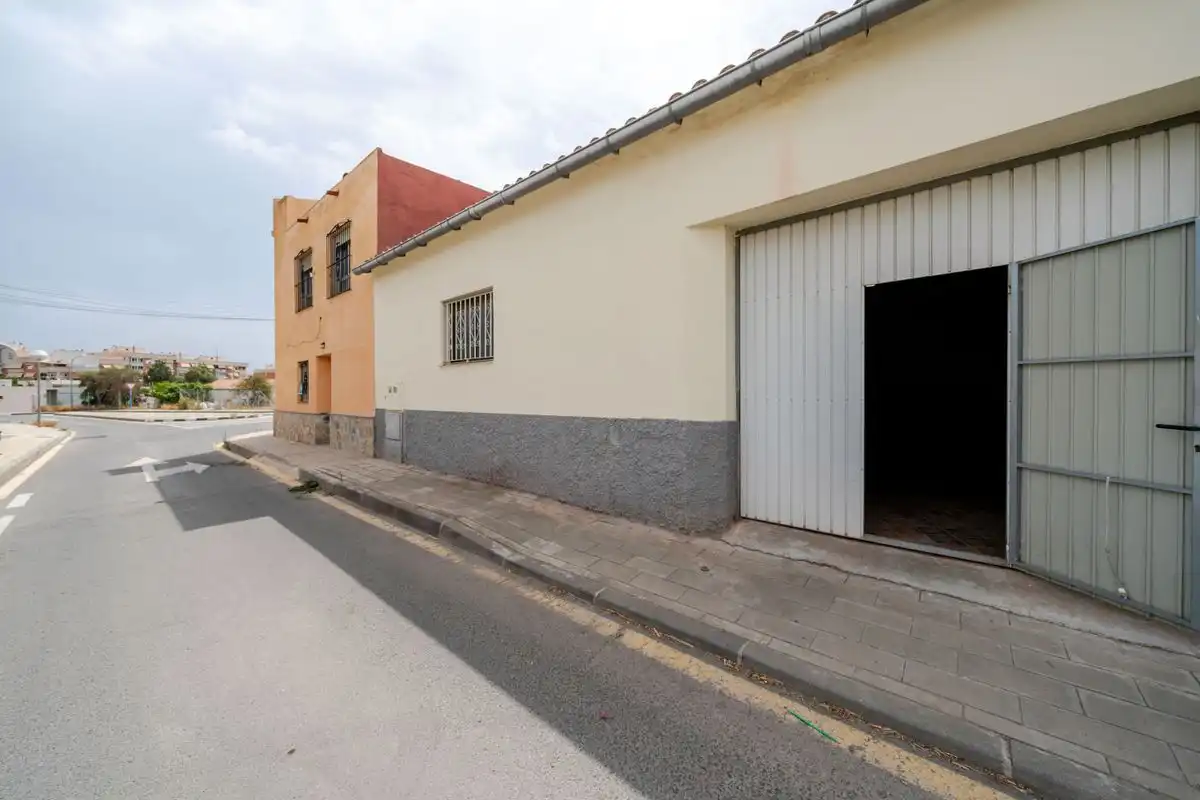 Vista exterior de Planta baja en venta en Alicante / Alacant con Aire acondicionado y Calefacción