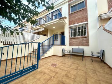 Reihenhaus mit Balkon zum Verkauf in Orihuela Costa