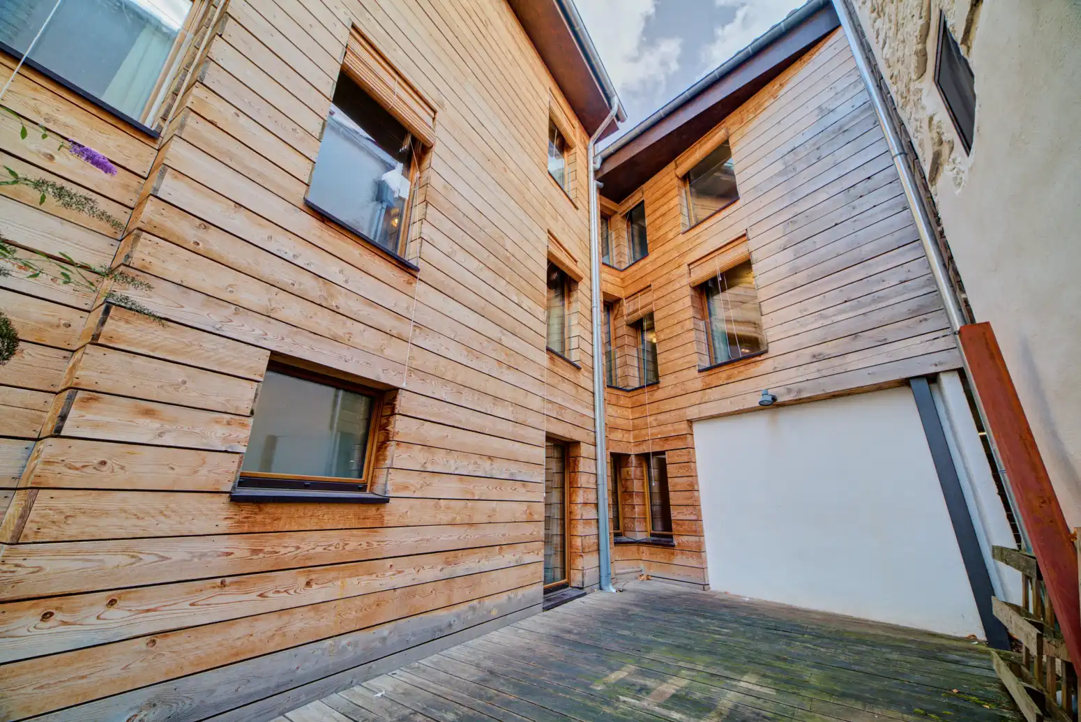 Vista exterior de Edificio en venta en Cendea de Olza / Oltza Zendea