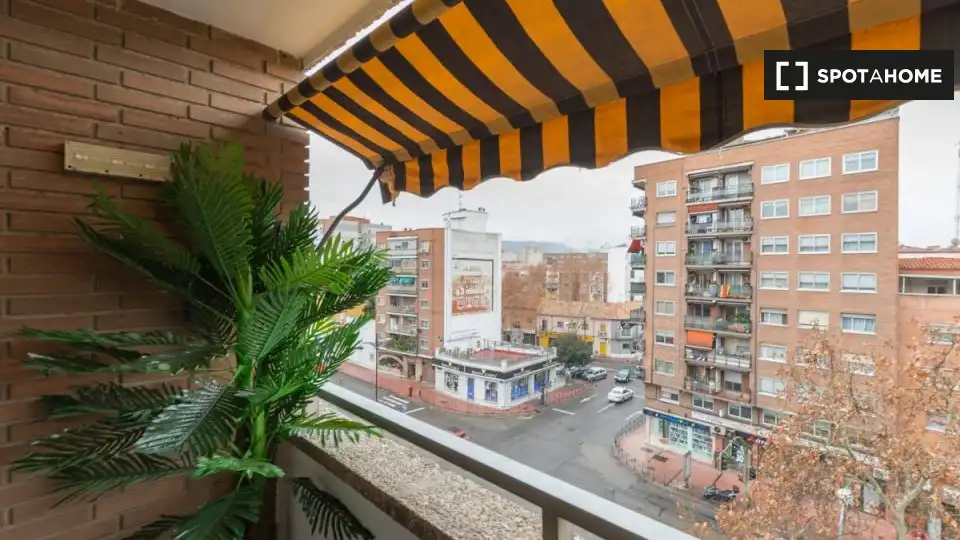 Vista exterior de Piso de alquiler en Alcalá de Henares con Aire acondicionado, Calefacción y Amueblado