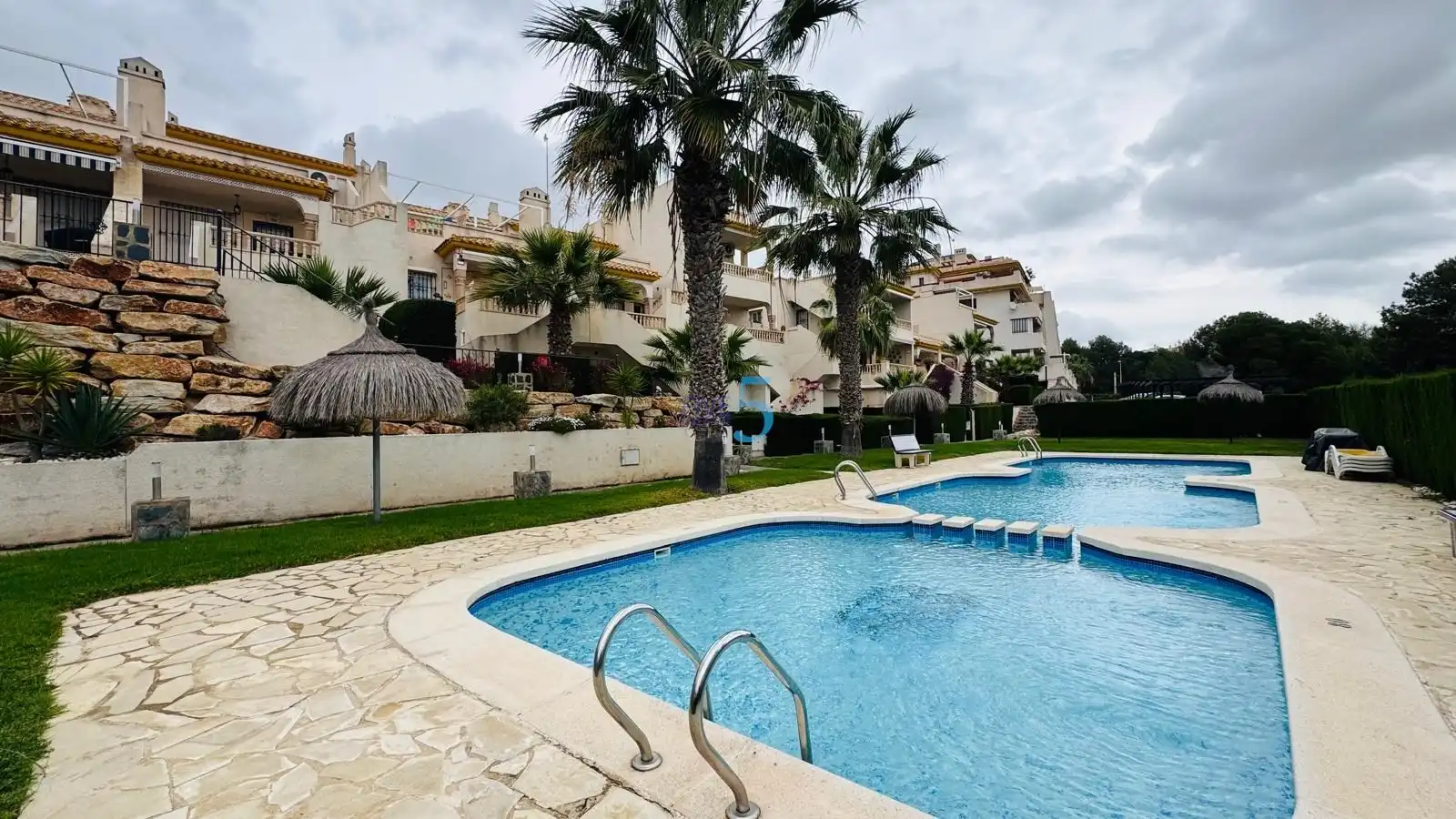 Appartamento con piscina in vendita a Orihuela Costa, imagen 2