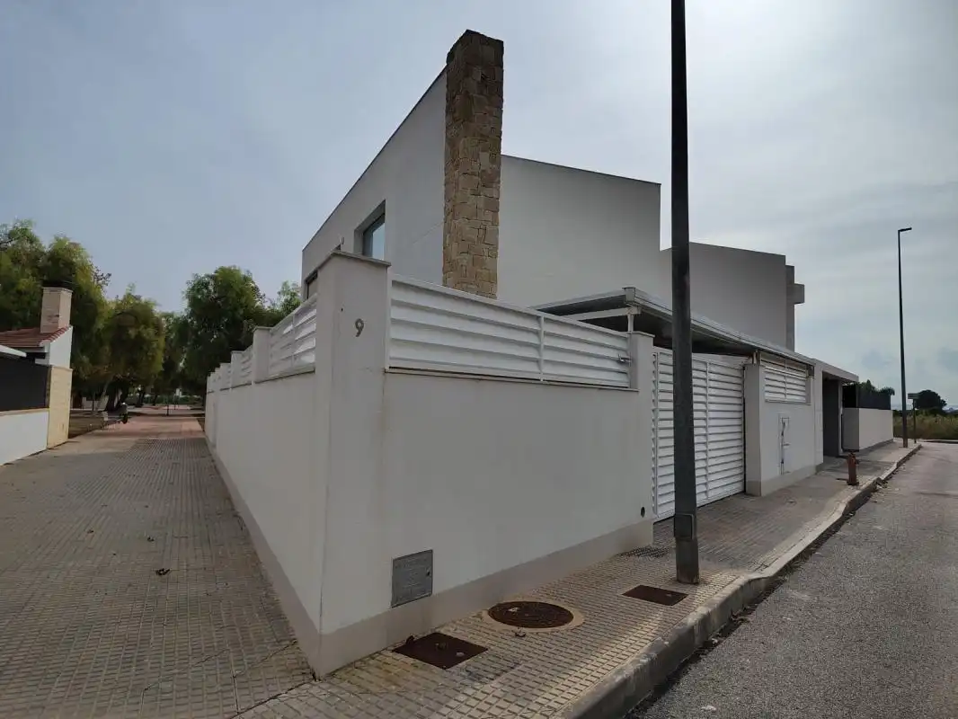 Casa adosada en venta en C. Dinamarca, Callosa de Segura