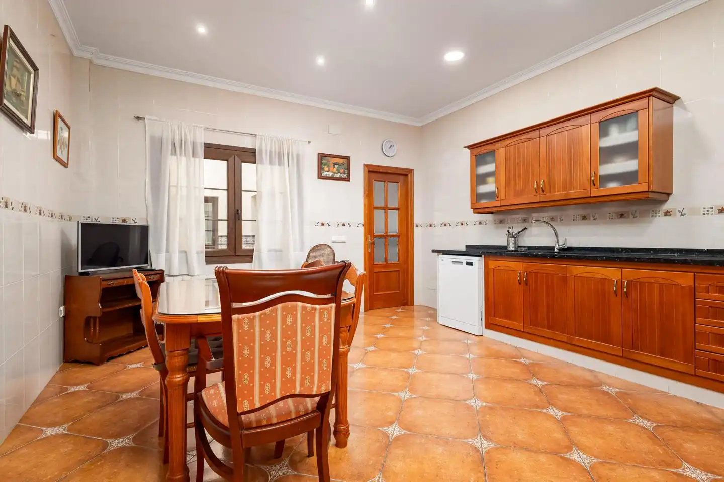 Cocina de Planta baja en venta en Ardales con Amueblado