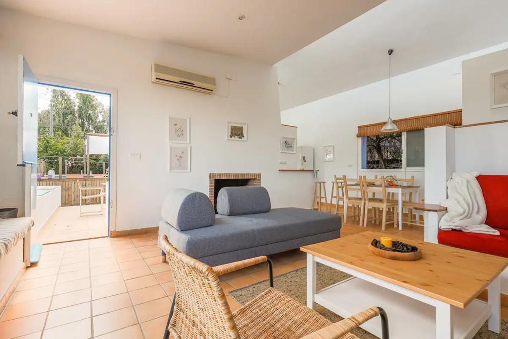 Living room of House or chalet for sale in Salteras  with Air Conditioner, Private garden and Terrace