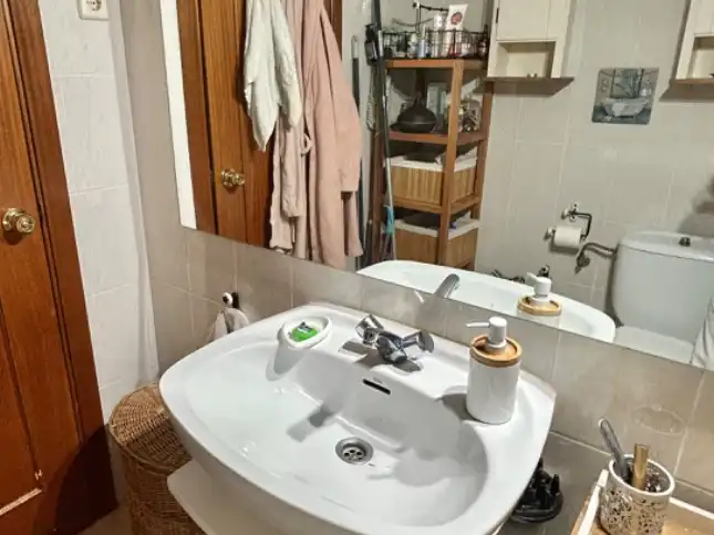 Bathroom of Flat for sale in Galapagar  with Air Conditioner, Heating and Parquet flooring