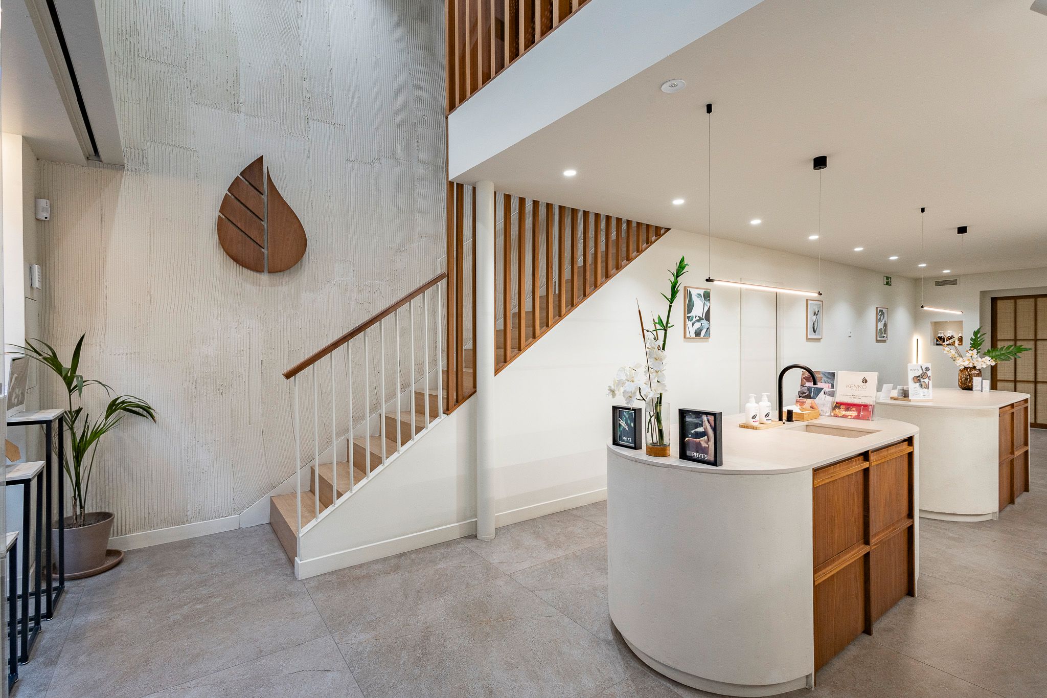 Premises for sale in  Madrid Capital  with Air Conditioner, Parquet flooring and Furnished