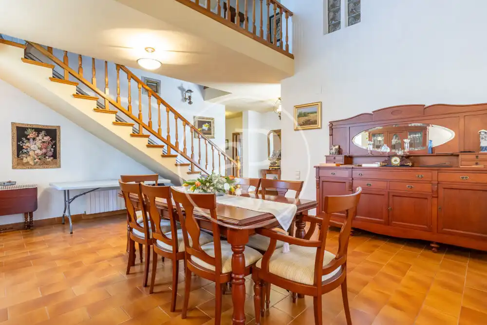 Comedor de Casa o chalet en venta en Paterna con Aire acondicionado, Calefacción y Jardín privado