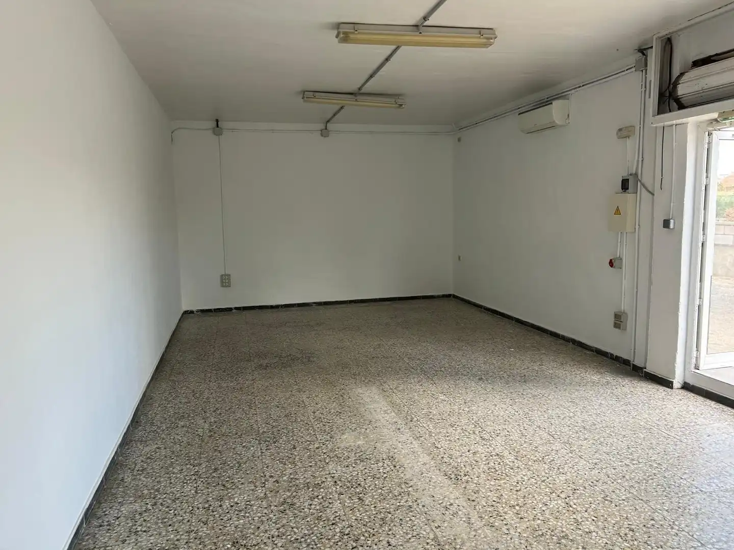 Local de lloguer en Algorós - El Derramador