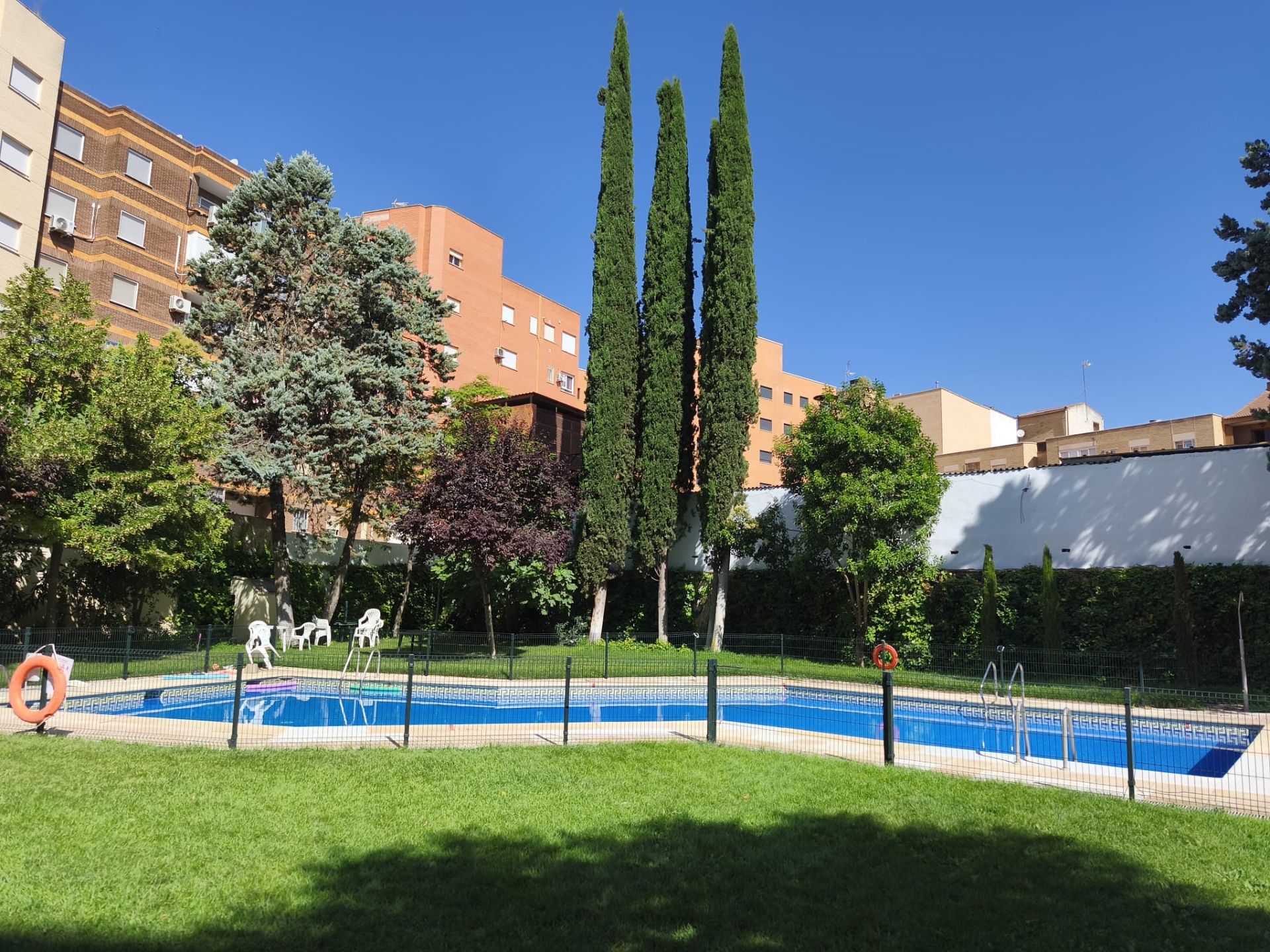 Piscina de Pis en venda en Ciudad Real Capital amb Aire condicionat, Calefacció i Jardí privat