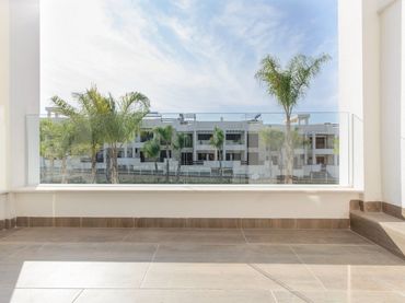 Bungalow con piscina en venta en Calle Calpe