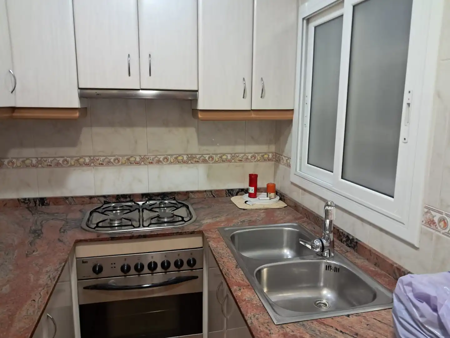Cocina de Piso en venta en L'Hospitalet de Llobregat con Aire acondicionado y Calefacción