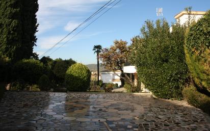 Vista exterior de Casa o xalet en venda en Loja amb Terrassa, Piscina i Balcó