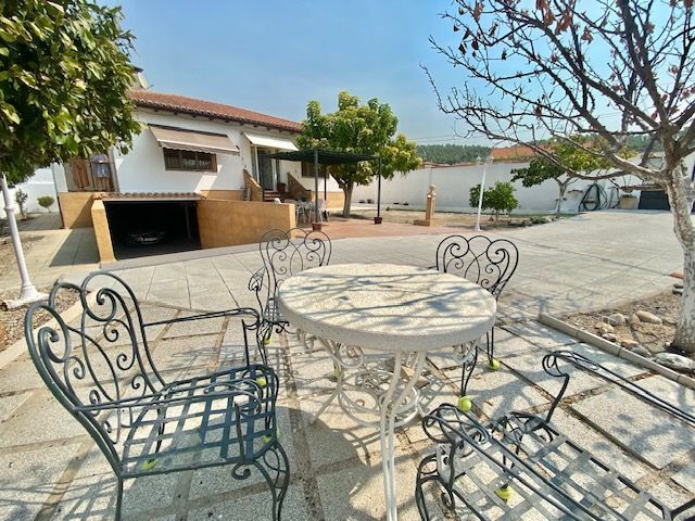Terrassa de Casa o xalet en venda en Esquivias amb Aire condicionat, Calefacció i Jardí privat