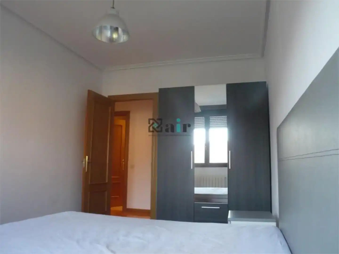 Schlafzimmer von Wohnung zum Verkauf in  Logroño mit Schwimmbad