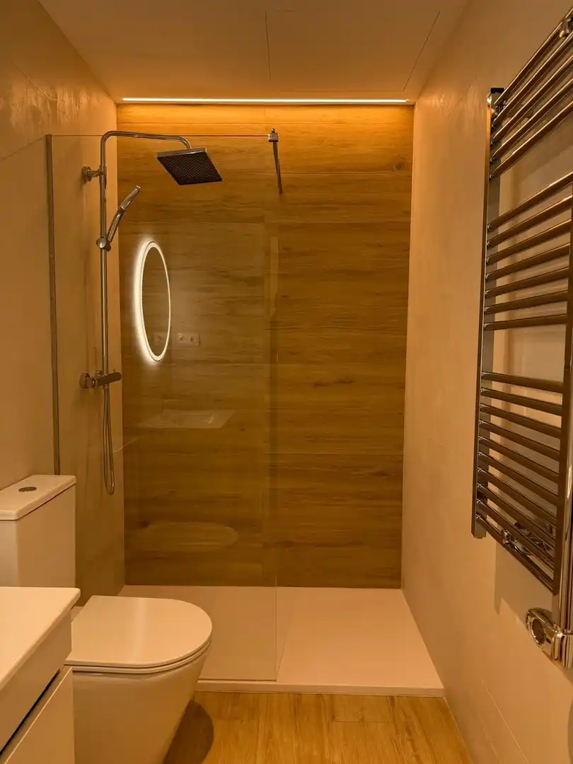 Baño de Piso en venta en Madrid con Aire acondicionado, Calefacción y Domótica
