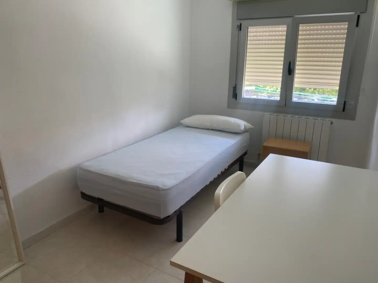 Schlafzimmer von Wohnung zur Miete in Huesca mit Heizung, Terrasse und Möbliert