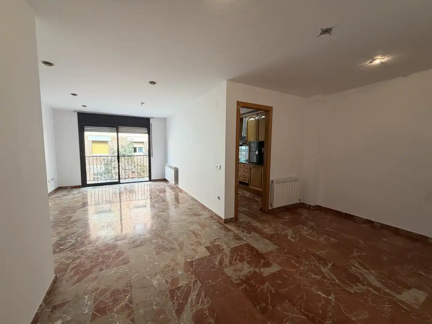 Vista exterior de Pis en venda en Mataró amb Balcó