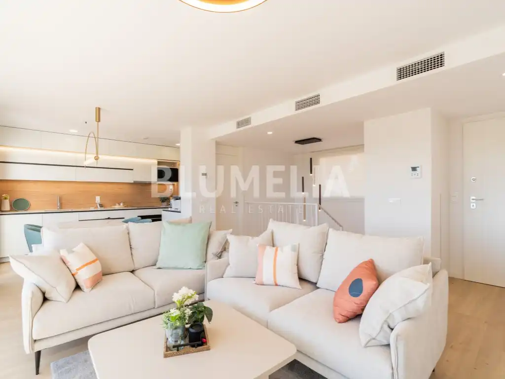 Sala d'estar de Casa o xalet en venda en La Nucia amb Aire condicionat, Calefacció i Jardí privat